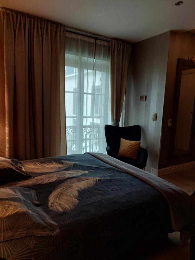 La Chambre Et Le Studio Du Chateau Du Golf De Bernalmont Liège Exterior foto