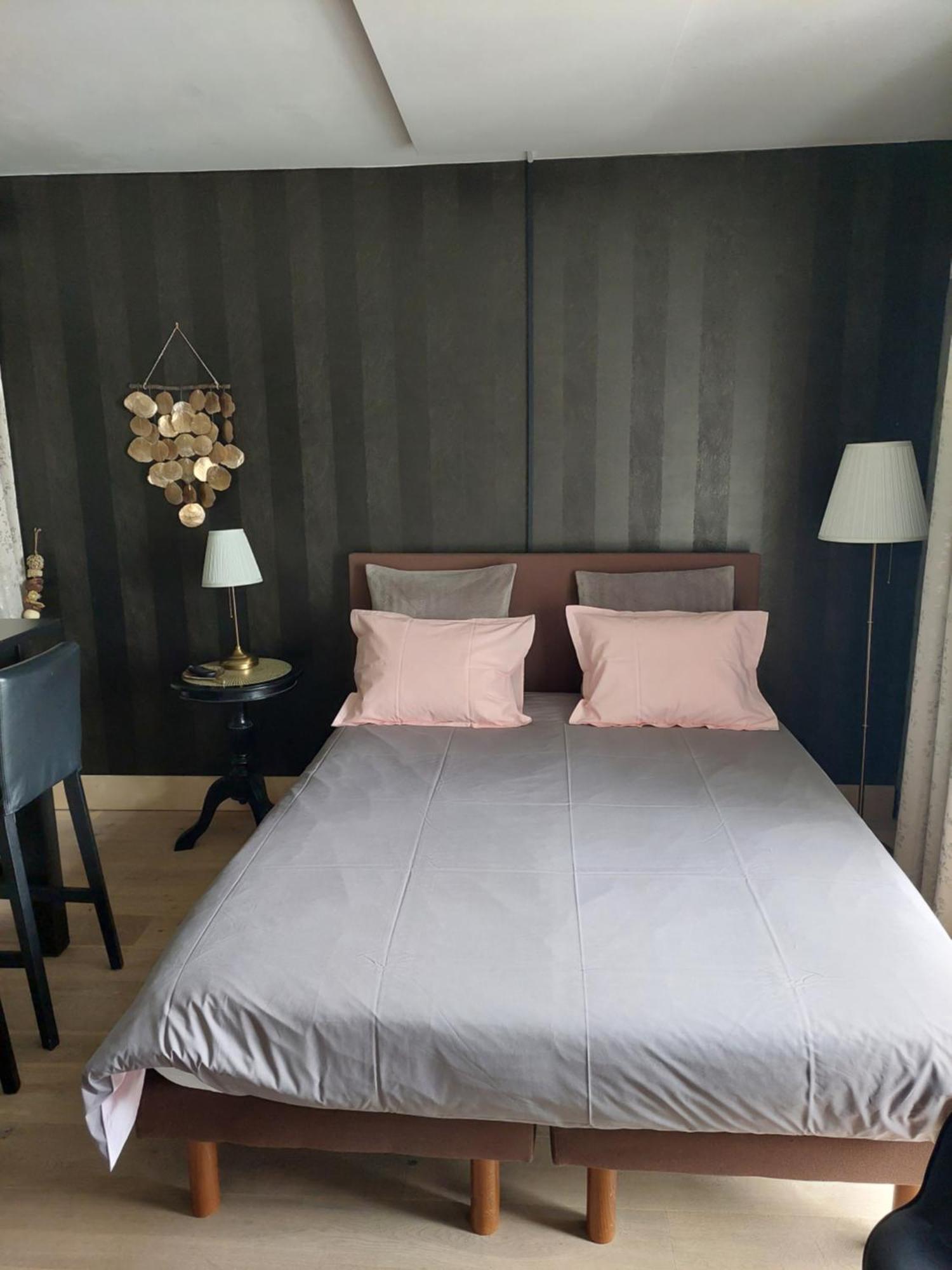 La Chambre Et Le Studio Du Chateau Du Golf De Bernalmont Liège Exterior foto