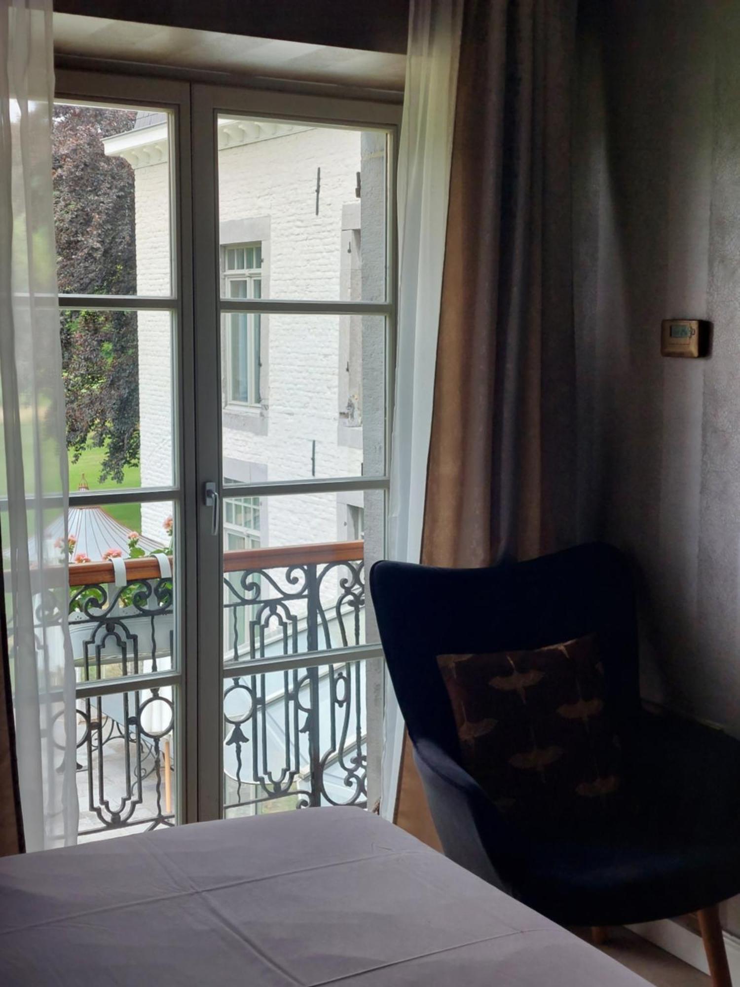 La Chambre Et Le Studio Du Chateau Du Golf De Bernalmont Liège Quarto foto
